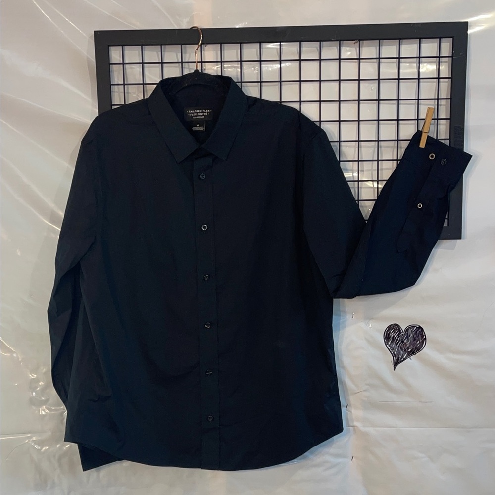 Haggar Men's Black Long-Sleeve Button-Up Shirt